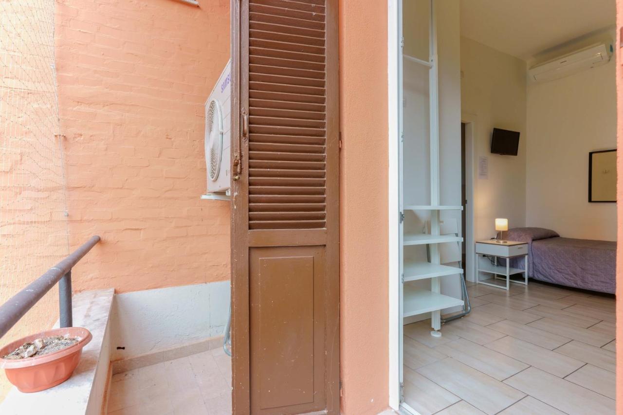 B&B Bentivogli โบโลญญา ภายนอก รูปภาพ