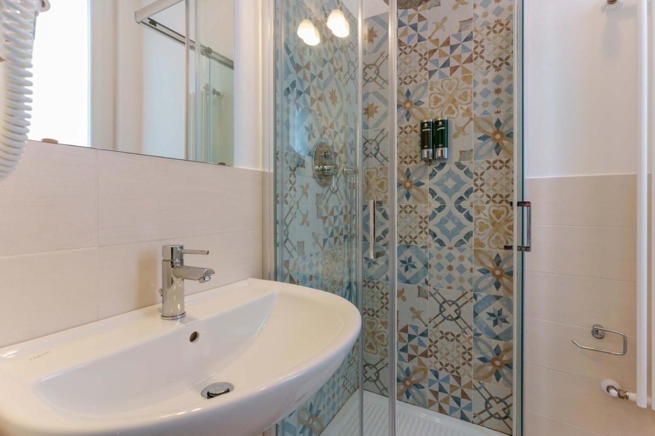 B&B Bentivogli โบโลญญา ภายนอก รูปภาพ